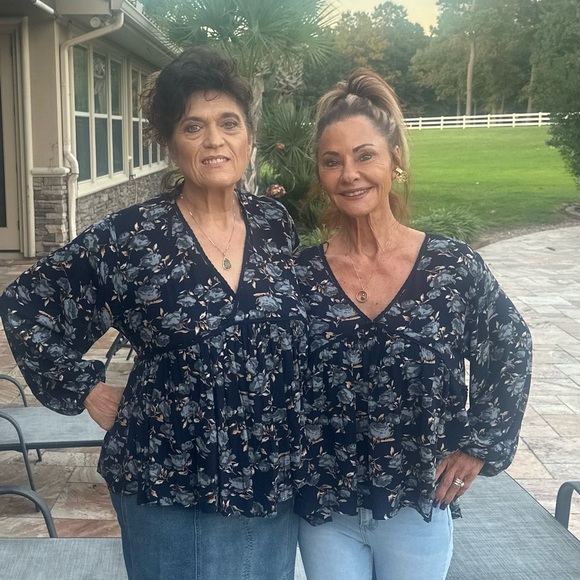 Meet your Posher, Glenda, and Kathryn - Picture 1 of 2